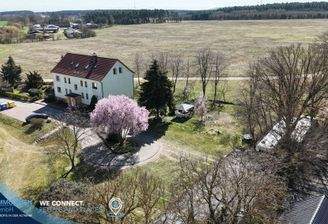 Haus und Grundstück