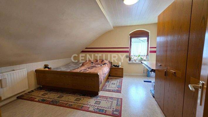 Eltern- Schlafzimmer im Obergeschoss