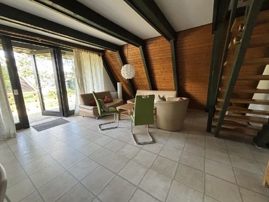 Wohn-/ Esszimmer