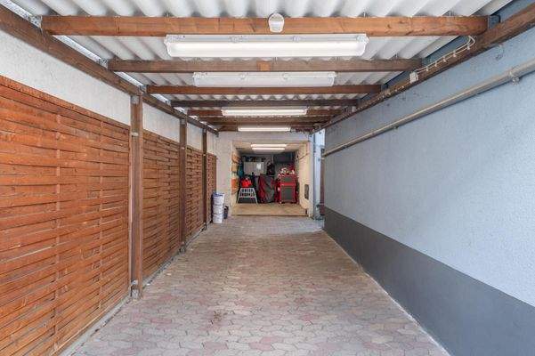 Carport/Garage