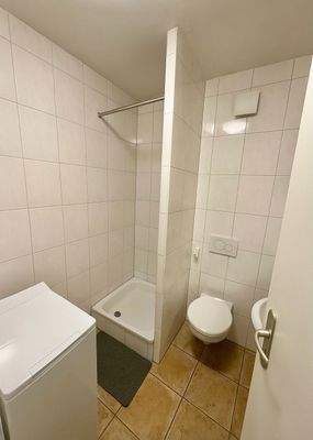 Badezimmer 1. OG links