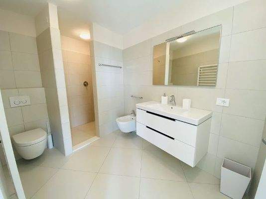 6988pi_12_Villa_Rustiko_Anwesen_Immobilienkauf_Gar