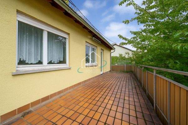 virtuell entmöblierter Balkon