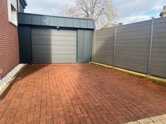 PKW Garage + Stellplatz