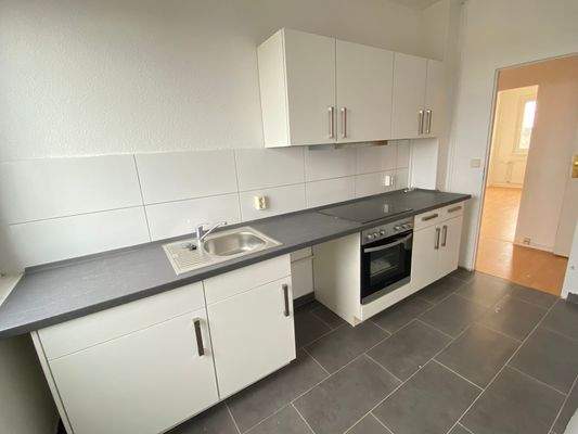 Küche mit Einbauküche