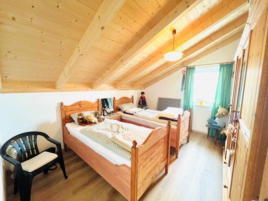 Schlafzimmer 2