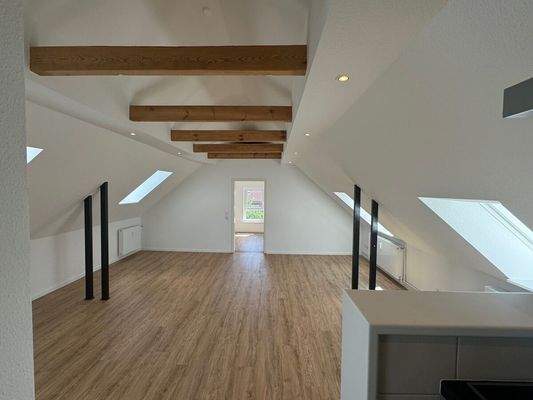 Beispiel, modernisierte Wohnung im DG