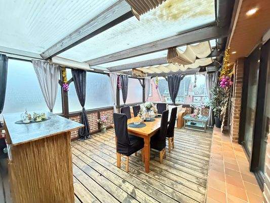 Sommerbalkon überdacht