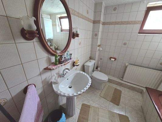 EG Badezimmer Bild 2.jpg