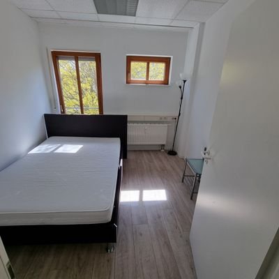 Kleineres Schlafzimmer