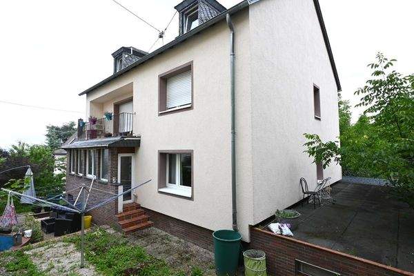 2-Familienhaus mit Dachstudio
