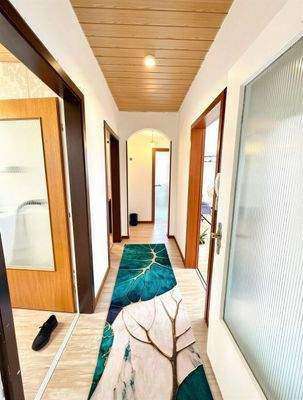 Flur OG. - (KI generiert)