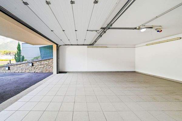 Garage - Erdgeschoß