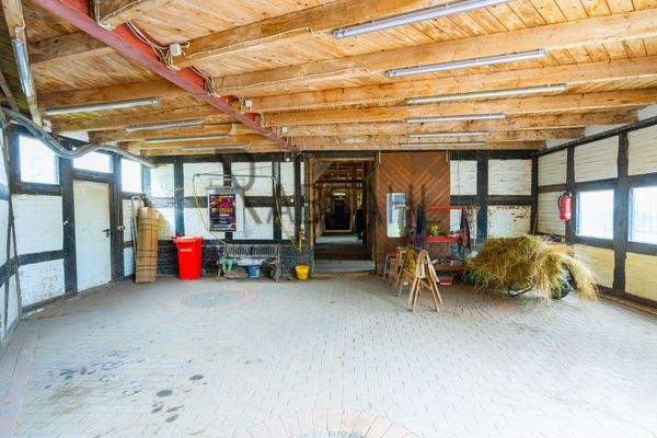 Überdachter Waschplatz