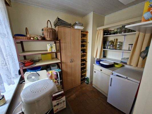 8 - Abstellraum EG.jpg