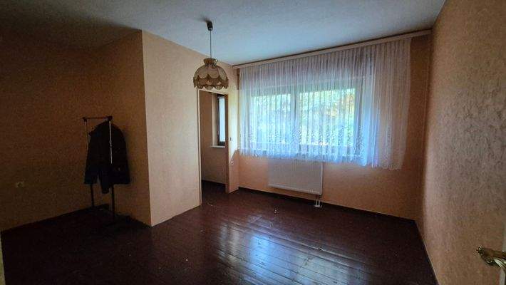 Wohnhaus EG Schlafzimmer