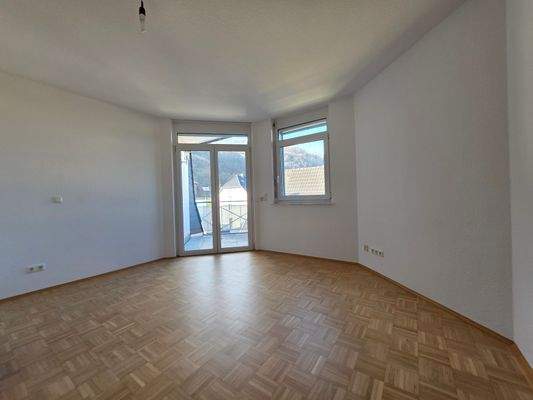 Schlafzimmer mit angrenzendem Bad.jpg