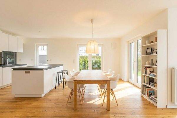 Koch-/Essbereich Einrichtungsbeispiel