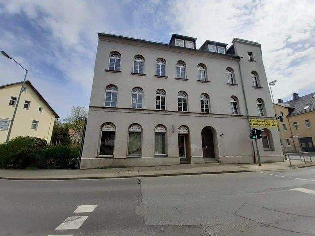 Renovierte 2-Raum-Altbauwohnung mit großer Wohnküche, Einbauküche & Tageslichtbad – sofort bezugsfrei - Photo 4