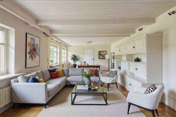 Wohnzimmer - virtuell gestaged - Lütt Immobilien - Sasel