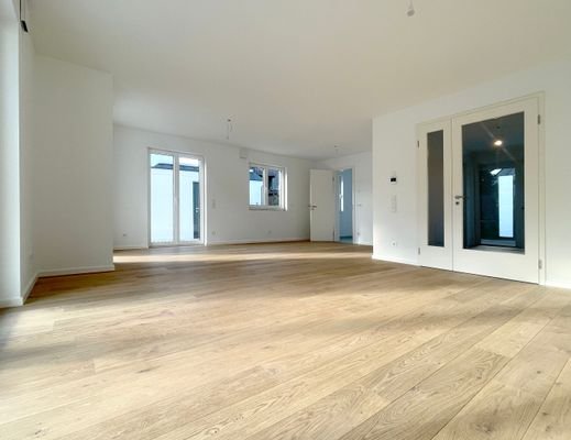 PS24_Haus1_Esszimmer (2).jpg
