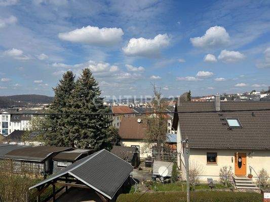 Ausblick vom verglasten Balkon