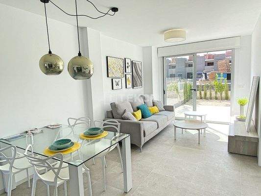 Stylish Apartments with Garden or Solarium in Torrevieja