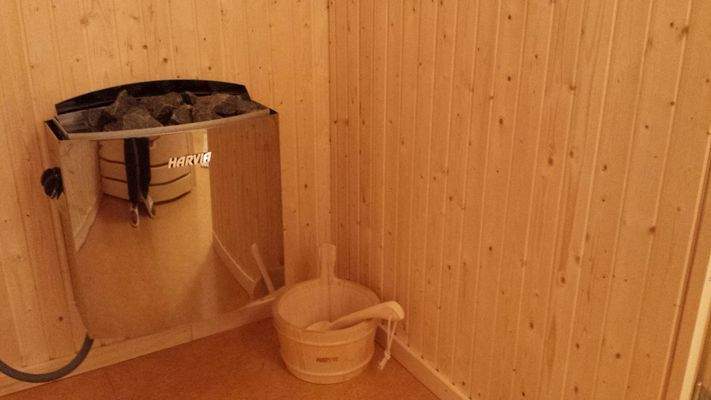 2.5 Villa Tall Sauna2 (2).jpg