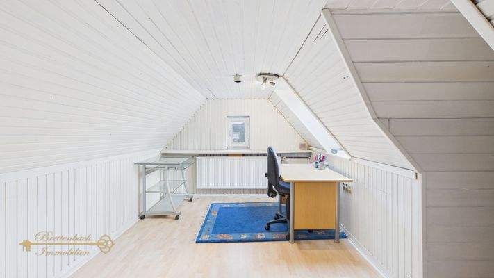 Spitzboden Einliegerwohnung