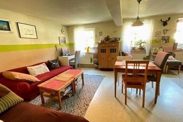 OG/DG: Wohn-u. Esszimmer in der 3-Zi-Mietwohnung