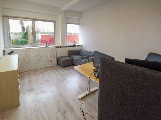 Separates Arbeitszimmer / Abstell