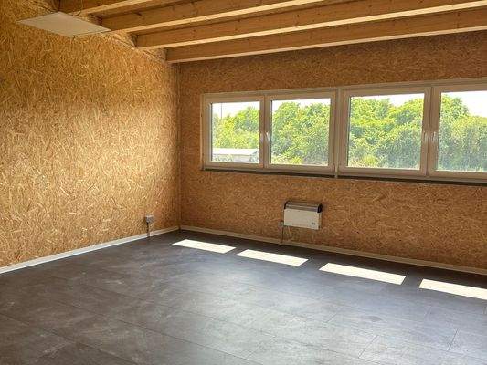 Unternehmereinheiten Etage oben mit Fenster (5)