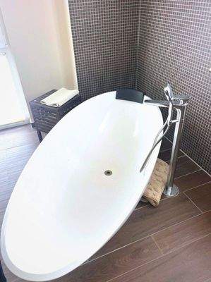 Detail Master-Bathroom 