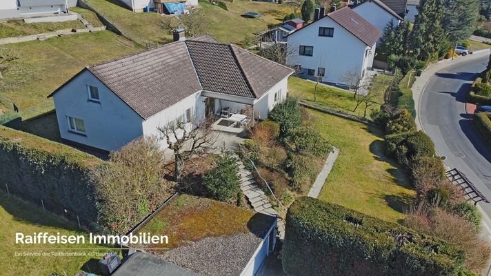 RAIBA IMMO - Wohnen am Sonnenhang 1 - Hausansicht