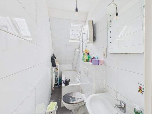 CAM01223G0-PR0168-STILL052