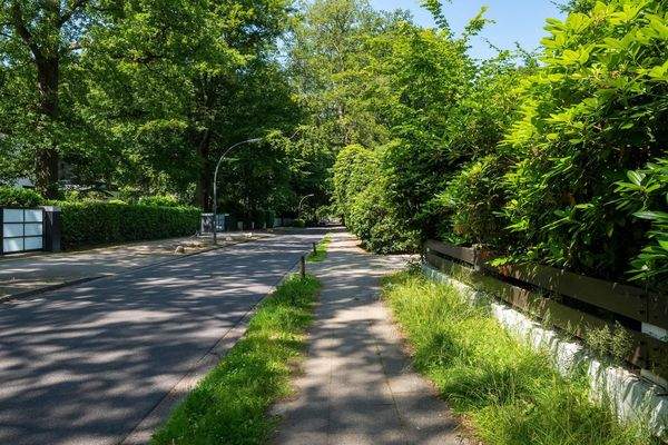 mit gepflegter Nachbarschaft