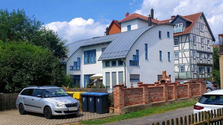 Modernes Mehrfamilienhaus