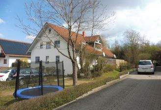 Außenansicht mit Blick auf die Terrassen 