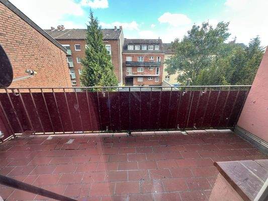 Balkon vom Wohnzimmer ( 1.OG -2.OG)