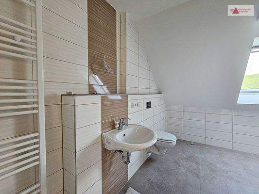 Badezimmer DG Beispiel