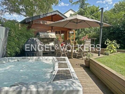 Gästehaus mit Terrasse