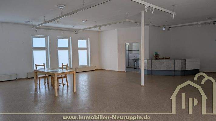 Innenansicht zur Rhinstraße