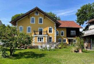 Aussensicht mit Garten.jpg