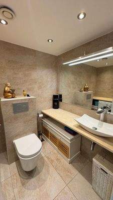 Gäste-WC / Hauswirtschaft