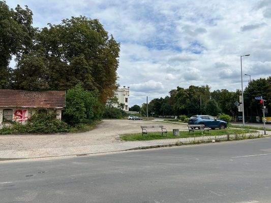 Grundstücksansicht Richtung Osten.jpg