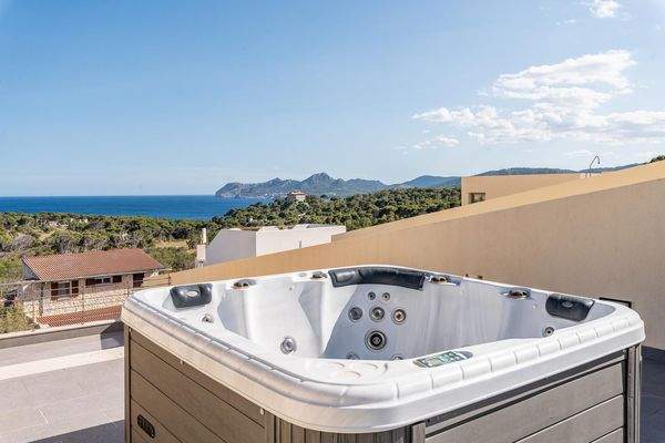 Dachterrasse mit Whirlpool