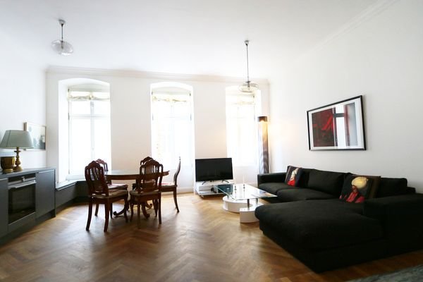 02-apartment787.jpg