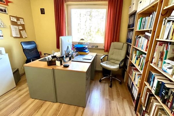 Arbeitszimmer OG