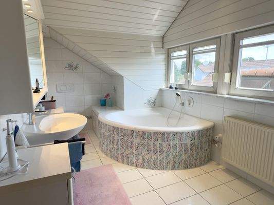 Badezimmer Dachgeschoss
