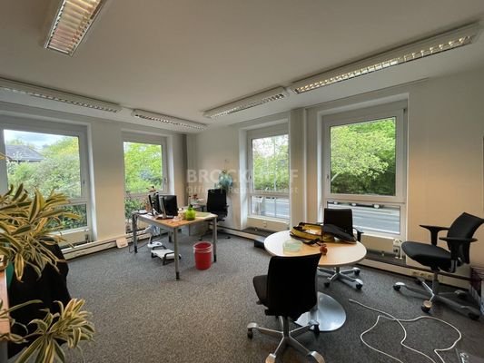 Eckbüro